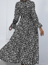 Schwarzes Blumenkleid